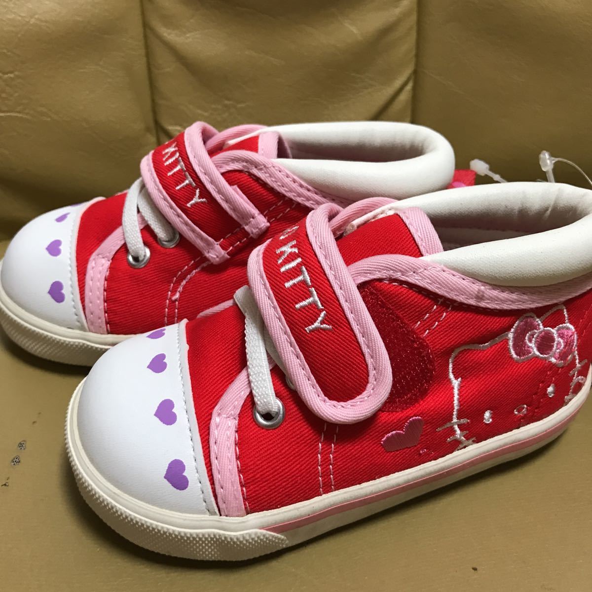 【新品】★サンリオ ハローキティ キティちゃん ベビーシューズ 靴 スニーカー 子供用 14センチ 14cm★Kittyの落札情報詳細