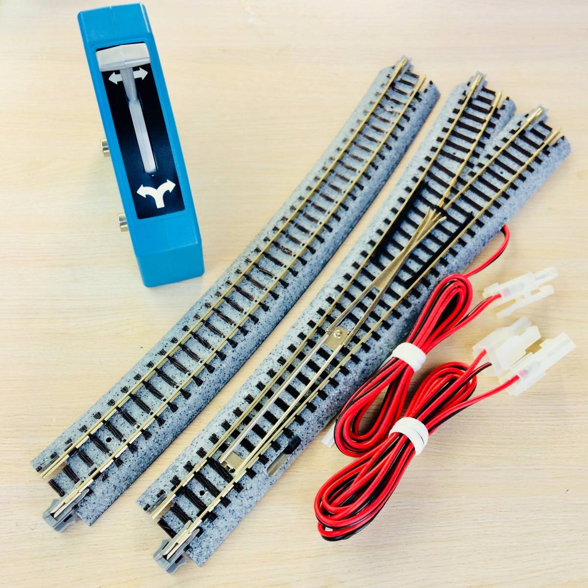 KATO ユニトラック線路「電動ポイント6番(左) EP71815L、カーブレールR71815、ポイントスイッチ、ポイント延長コード