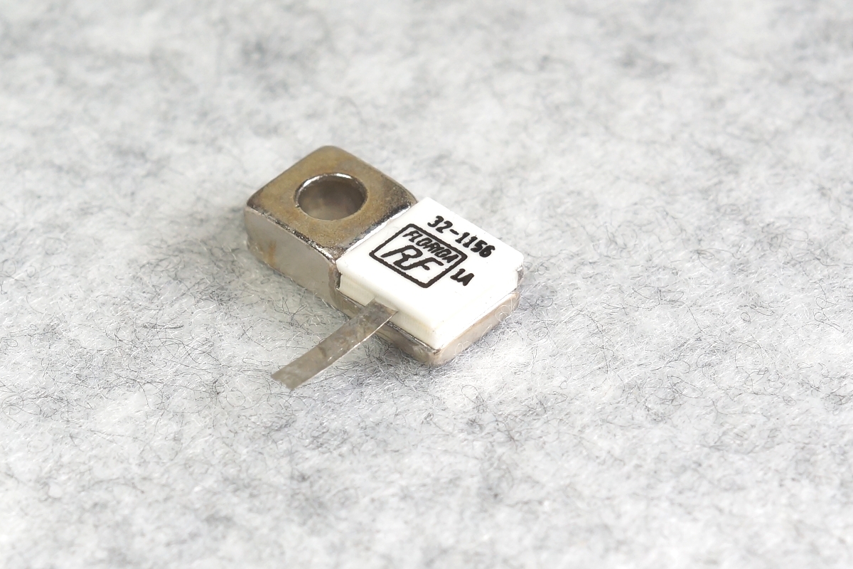 【新品】FLORIDA RF LABS フランジマウント 321156 50Ω100W 終端抵抗 (6G対応) 未使用長期保管品 の落札情報