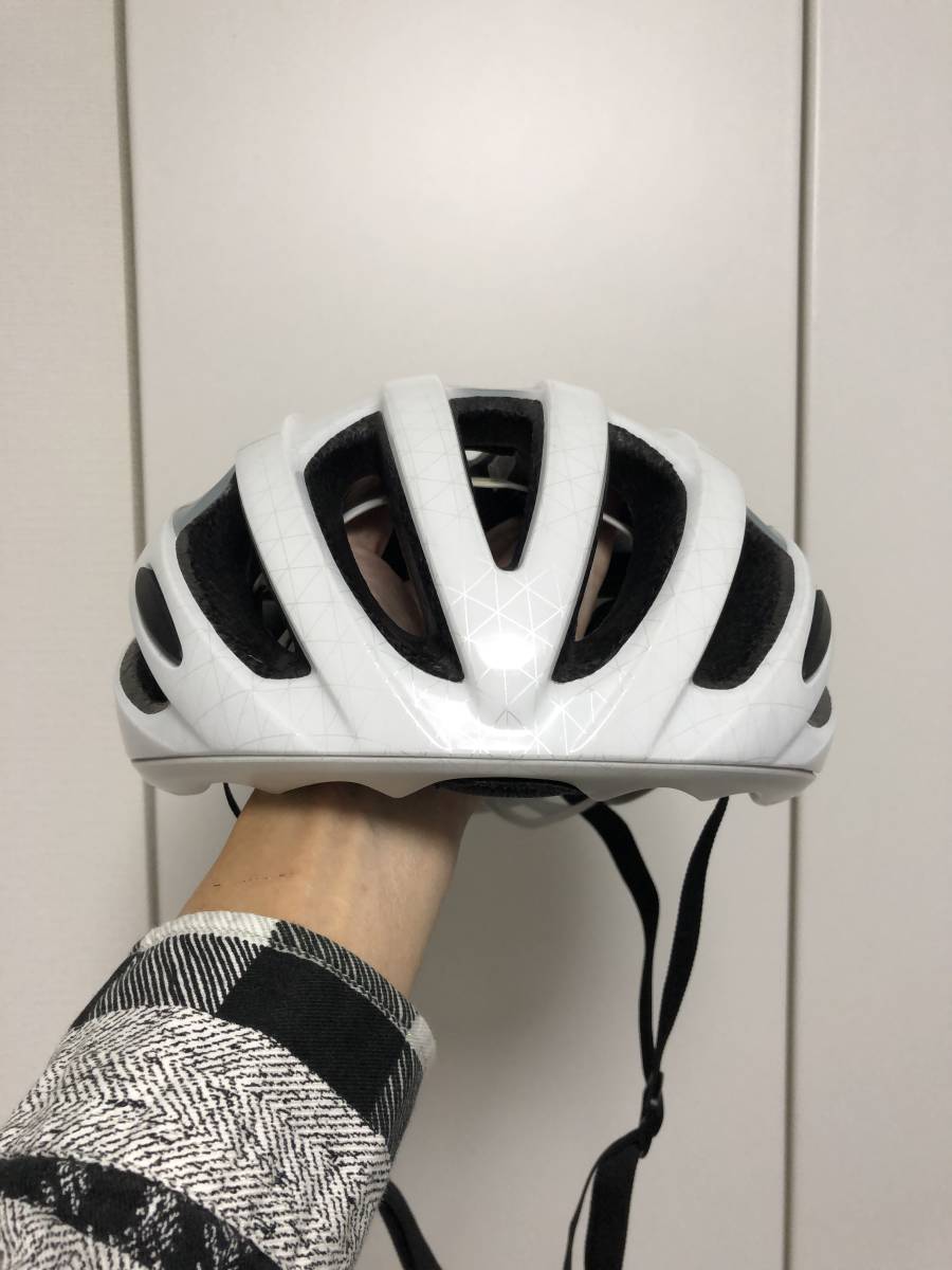 【目立った傷や汚れなし】【美品】BELLベル FORMULAフォーミュラ MIPS SIZE L 5862cm ヘルメット中古 白/銀の落札