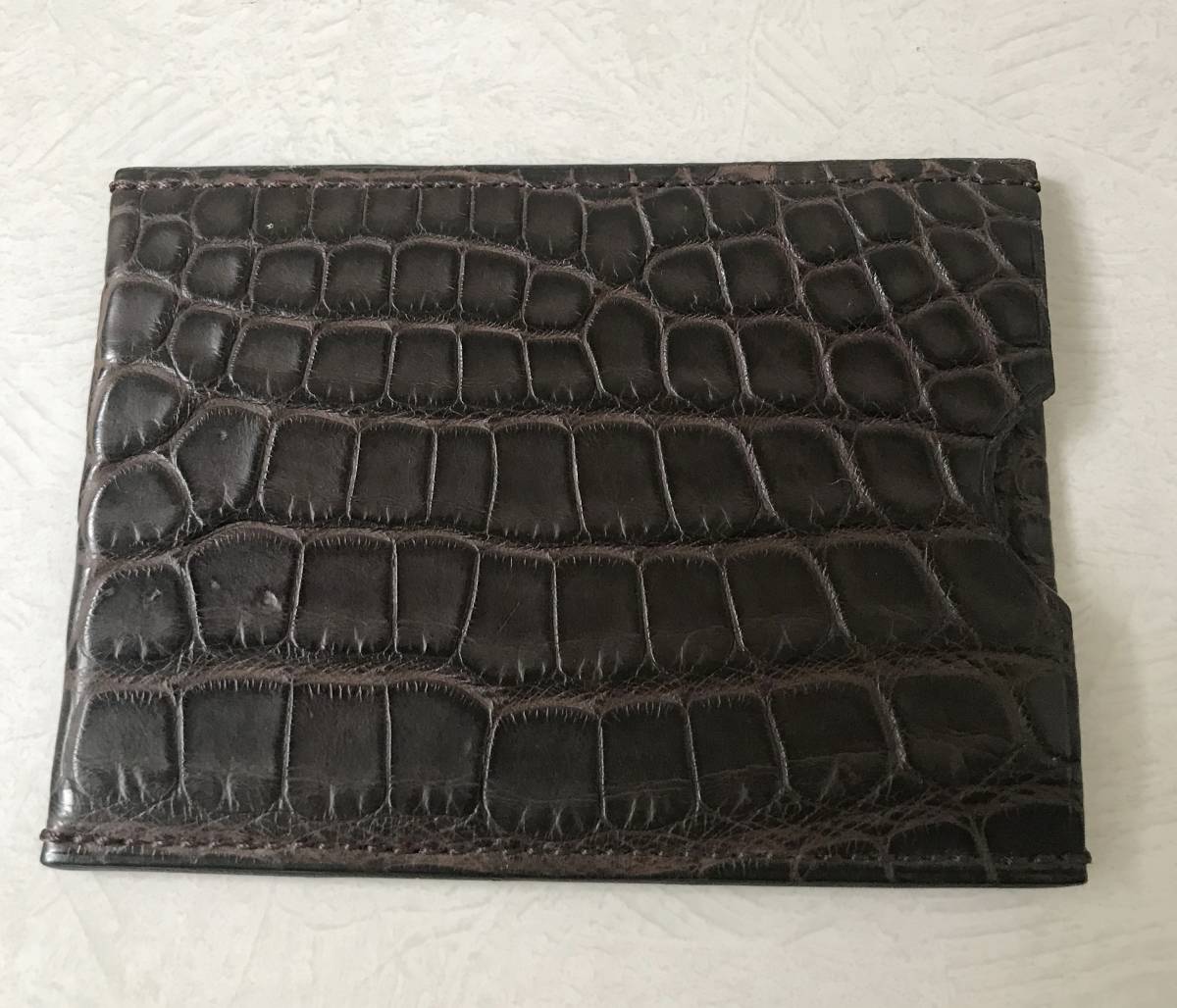 【新品】クロコダイル 革 パスケース（カードケース）PEGGY HUYNH KINH(ペギー・ウイン・キン）袋つき の落札情報詳細 ヤフオク