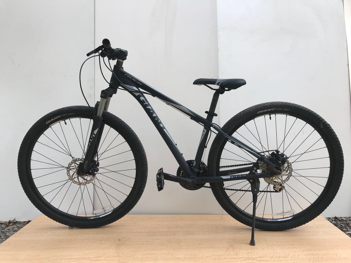 GIANT 「ジャイアント」 ROCK 2013年モデル マウンテンバイク emi.ac.ma