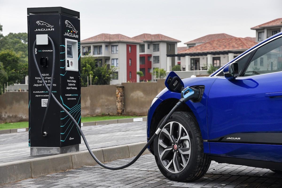 The pros and cons of hybrid cars. Motoring News and Advice AutoTrader