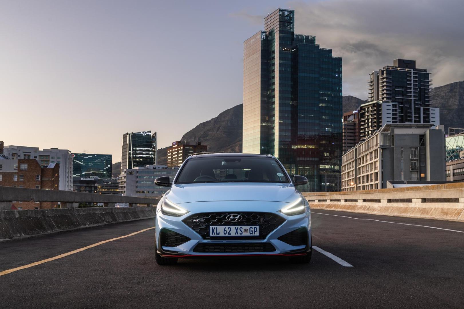 Does the Hyundai i30 N have a sunroof? Buying a Car AutoTrader