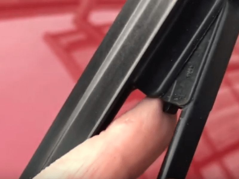 How to change wiper blades on a Nissan Qashqai Car Ownership AutoTrader
