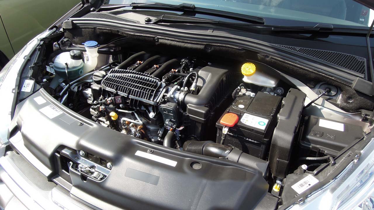 How to replace the car battery on a Peugeot 208 Automotive News