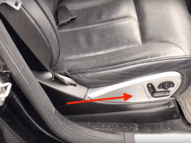 How to replace the car battery on a Mercedes-Benz GL. - Car Ownership