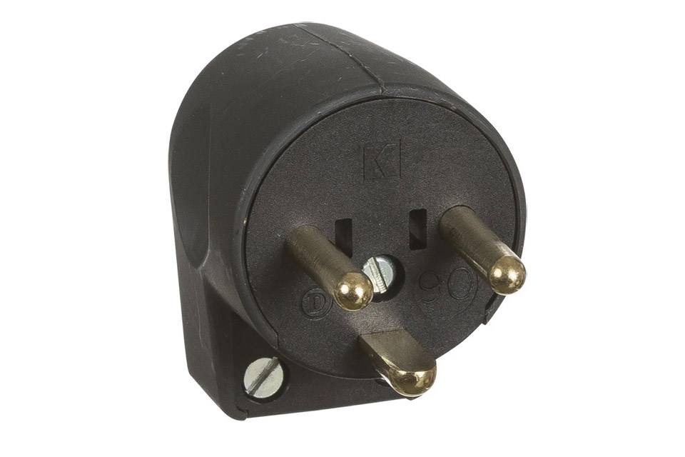 LK Danish 230V power plug with earth, angled (230V AC, TypeK, 13A)