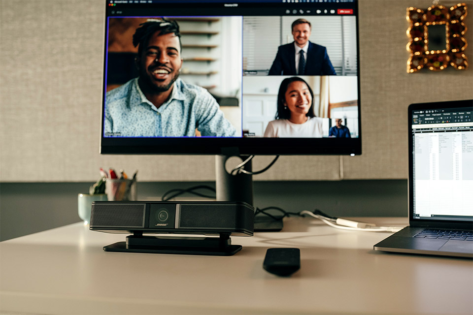 BOSE Pro Videobar VBS conference soundbar (4K)