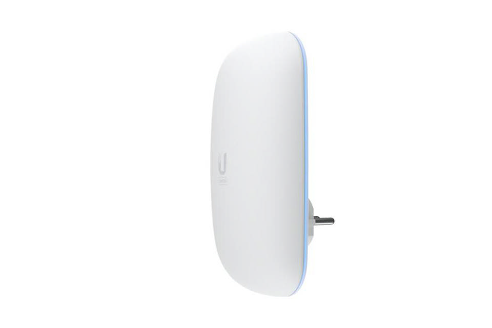 Ubiquiti UniFi 6 Extender plugandplay access point (WiFi 6)