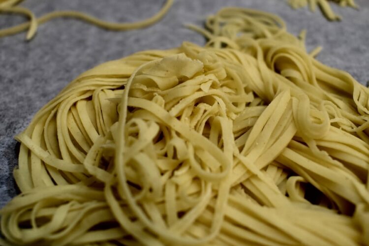 How Long Can Cooked Pasta Sit Out?