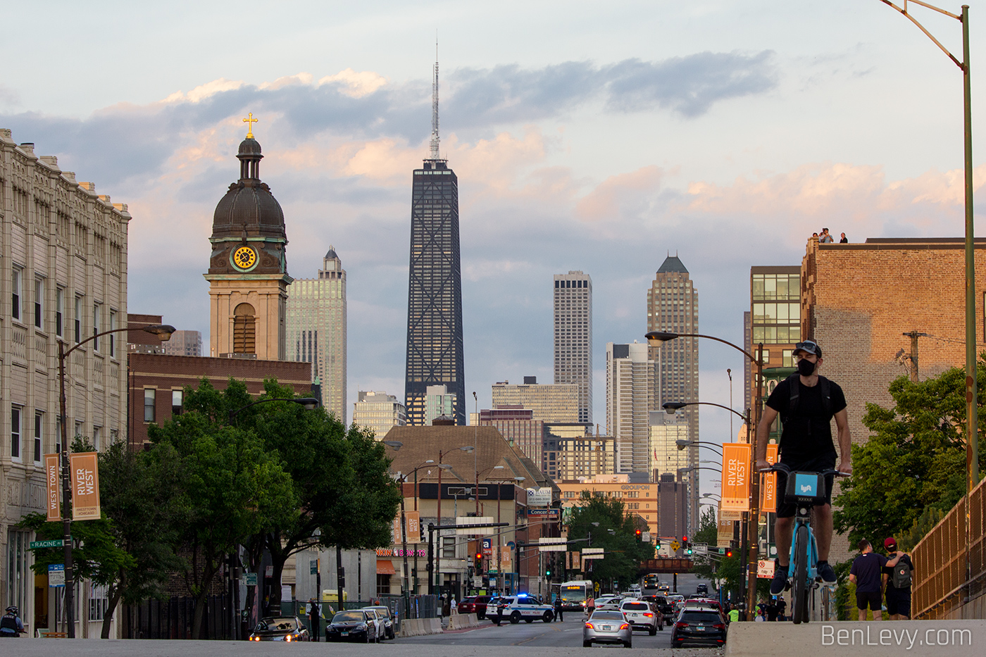 Chicago Avenue looking East