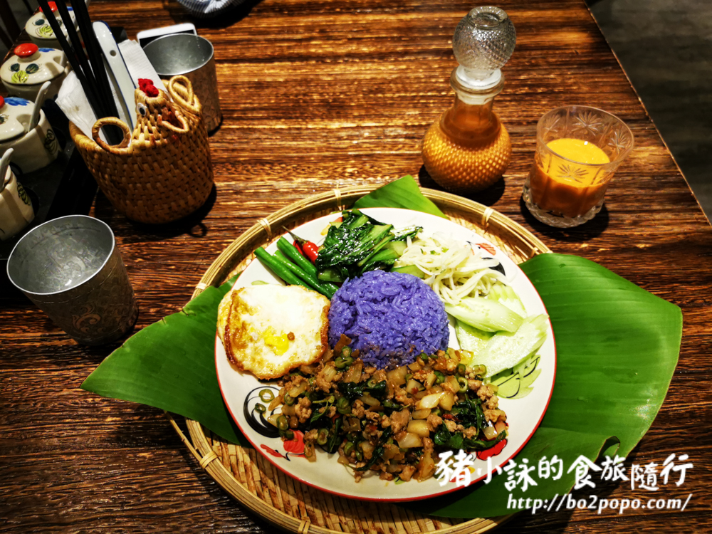 高雄。三民》泰泰餐桌 Thai Table。網美風平價泰式料理(已歇業)