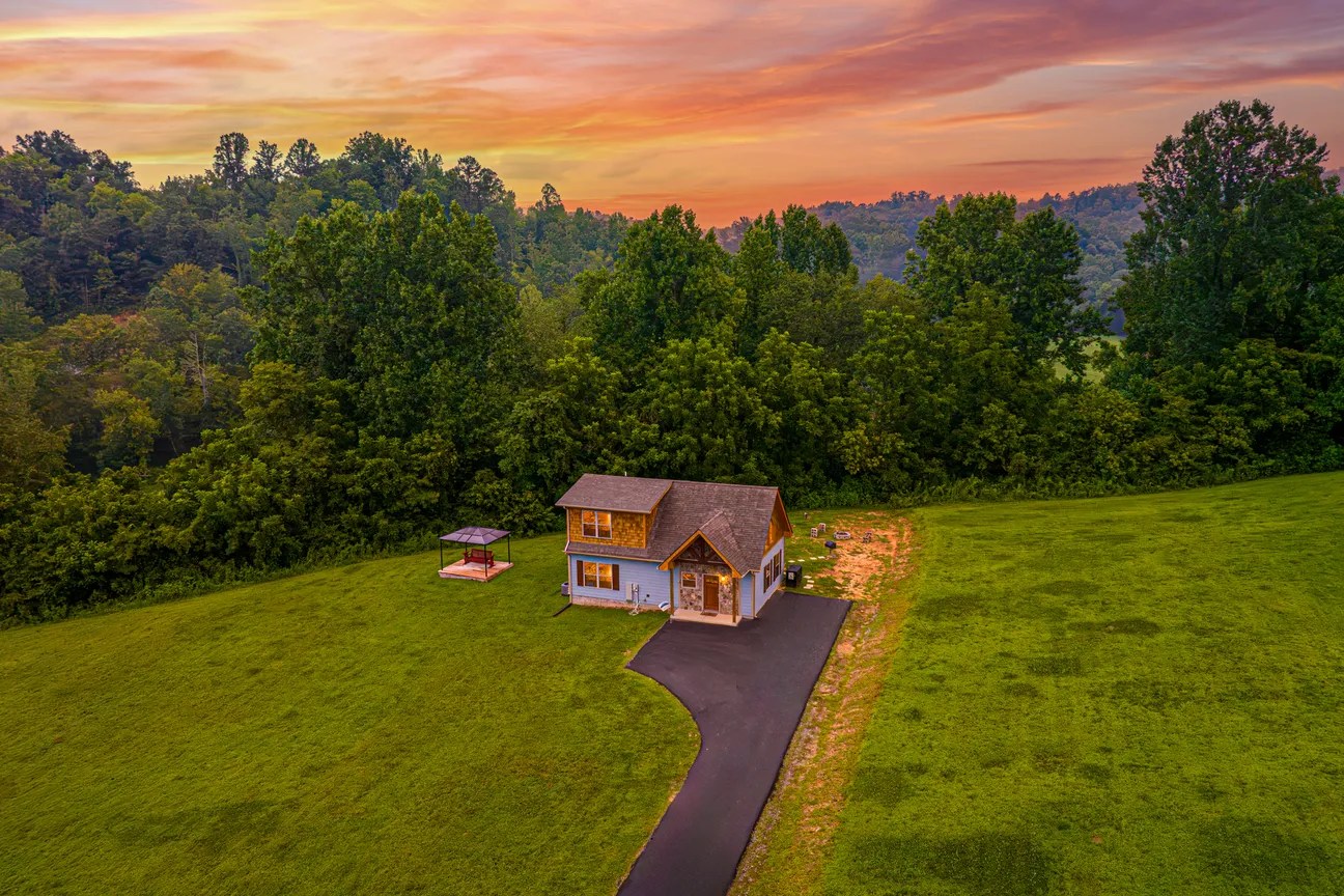 Happy Hideout Mountain Time Cabin Rentals