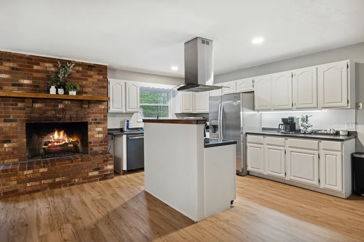 Bluff Mountain Bungalow In Sevierville