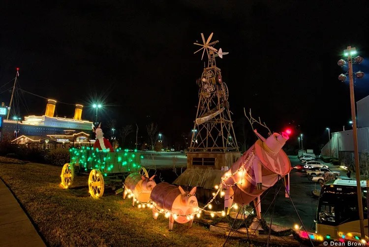 Cloud Nine Pigeon Cabin Rentals 8005470948 Free Call www