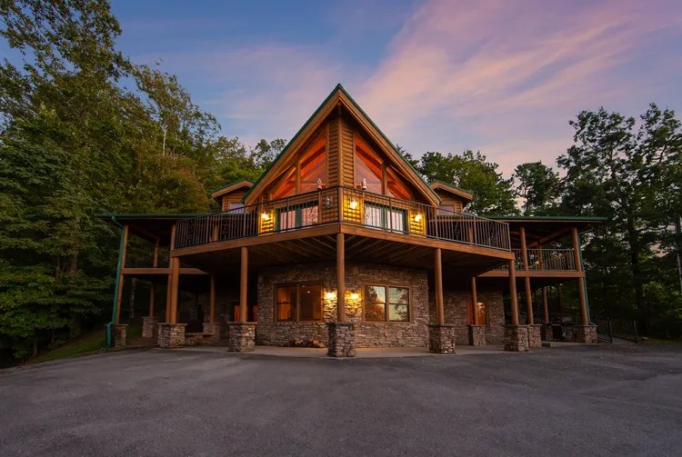 Big Bear Lodge In Sevierville