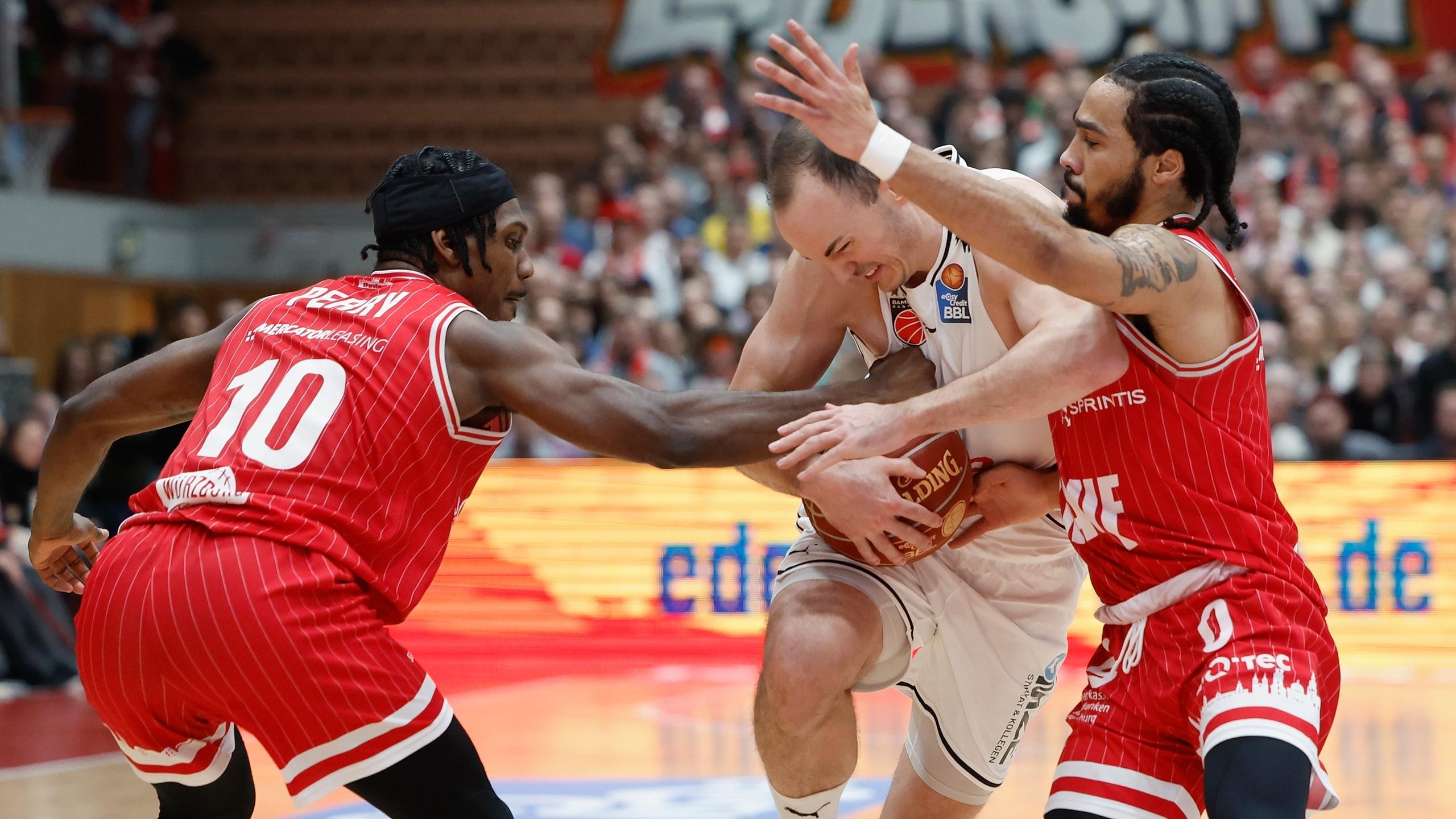 BasketballBundesliga Würzburg deklassiert Bamberg BR24