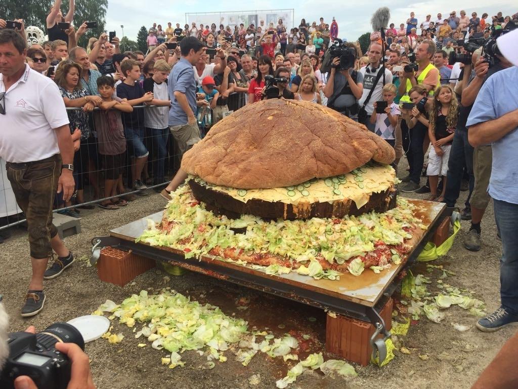 Größte Torte Der Welt Guinness Buch Germany Buch