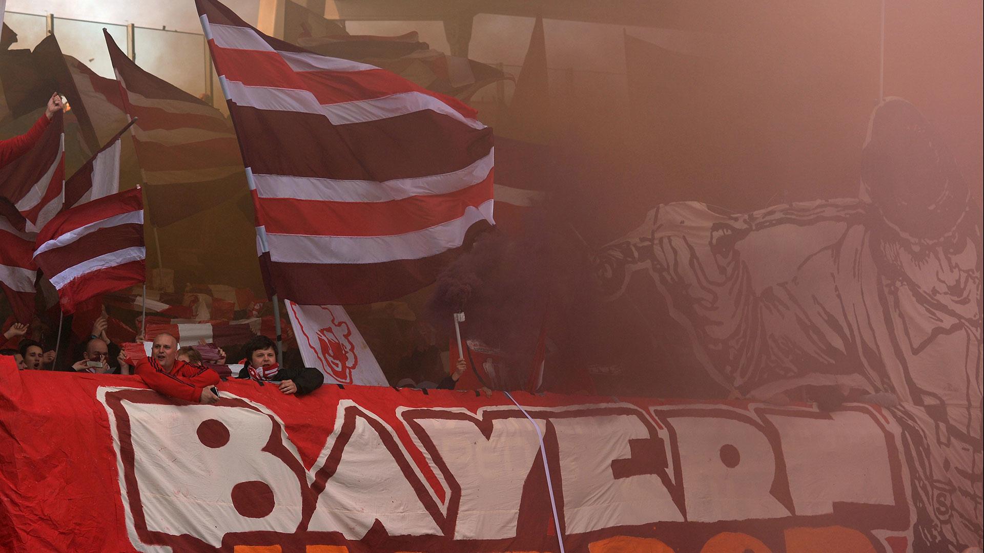 BayernFan heizt brutale Schlägereien an BR24
