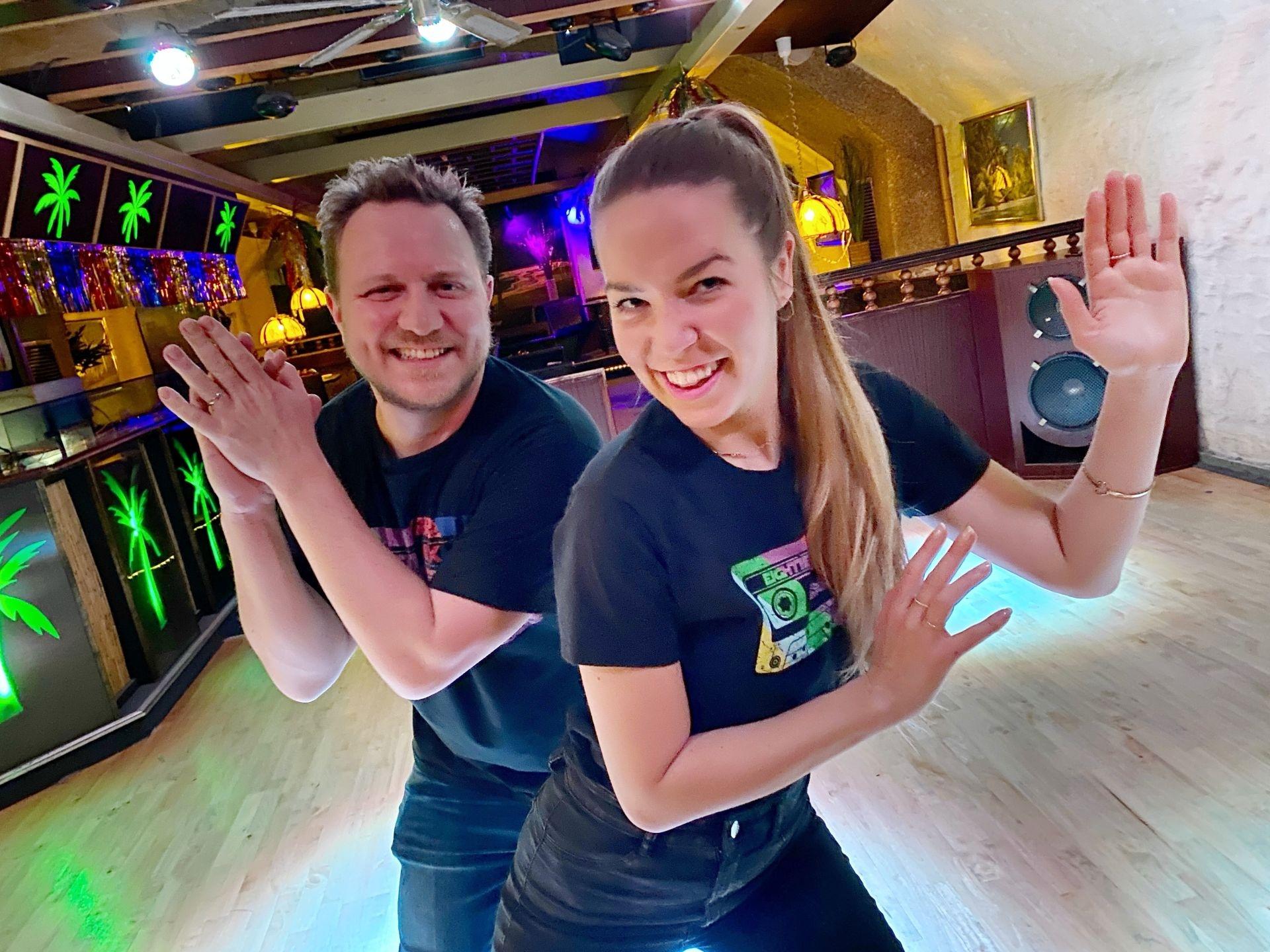 whatamangottadoChallenge Jacqueline Belle und Jerry Gstöttner tanzen