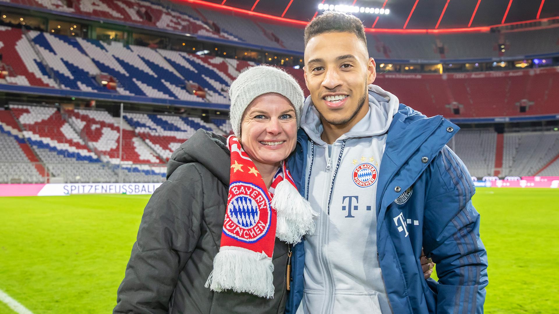 BAYERN 3 Hörer beim FC Bayern Der original FC BayernBus Auf den