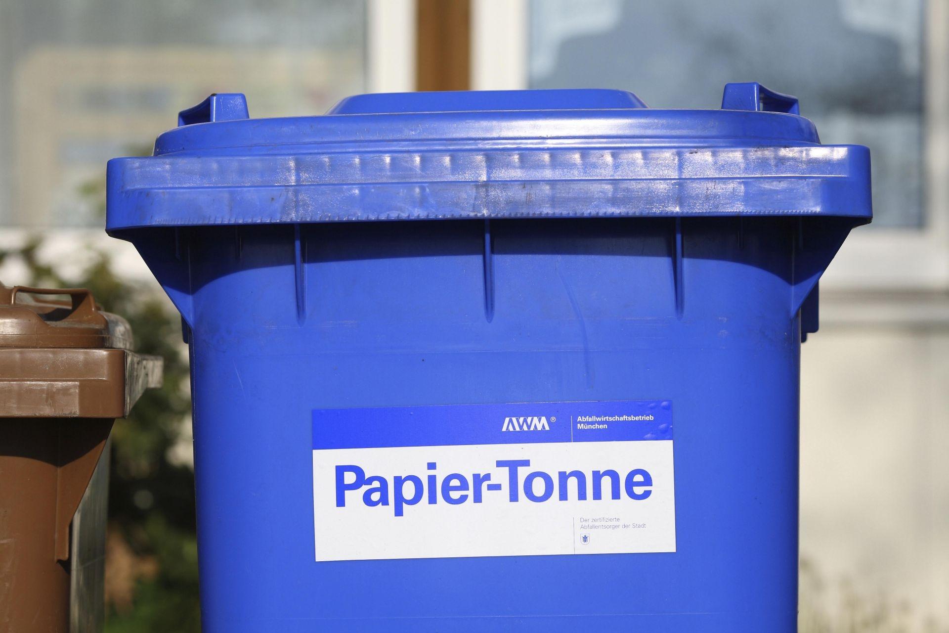 Hättet ihr's gewusst? Dieser Müll darf nicht in die Papiertonne! BAYERN 3