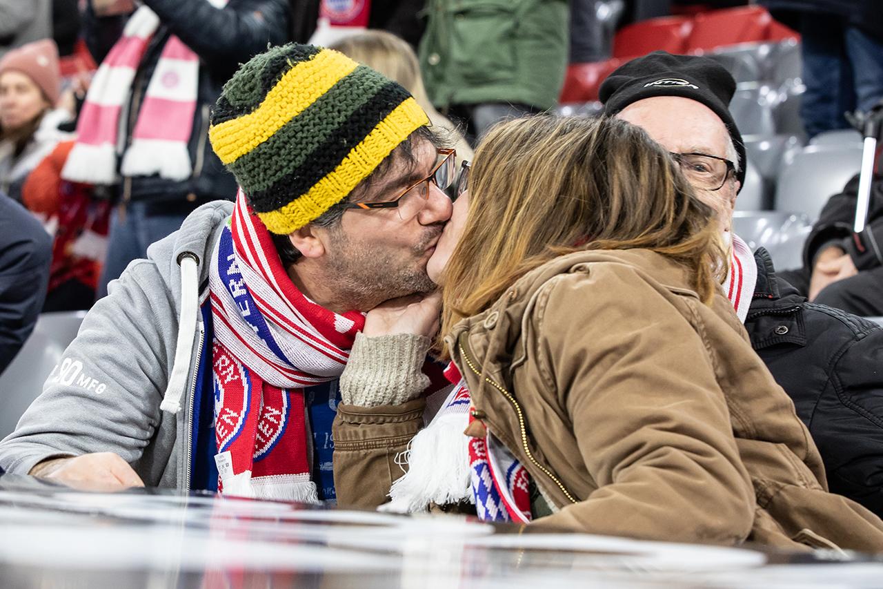 BAYERN 3 Hörer beim FC Bayern Auf den besten Plätzen beim Heimspiel