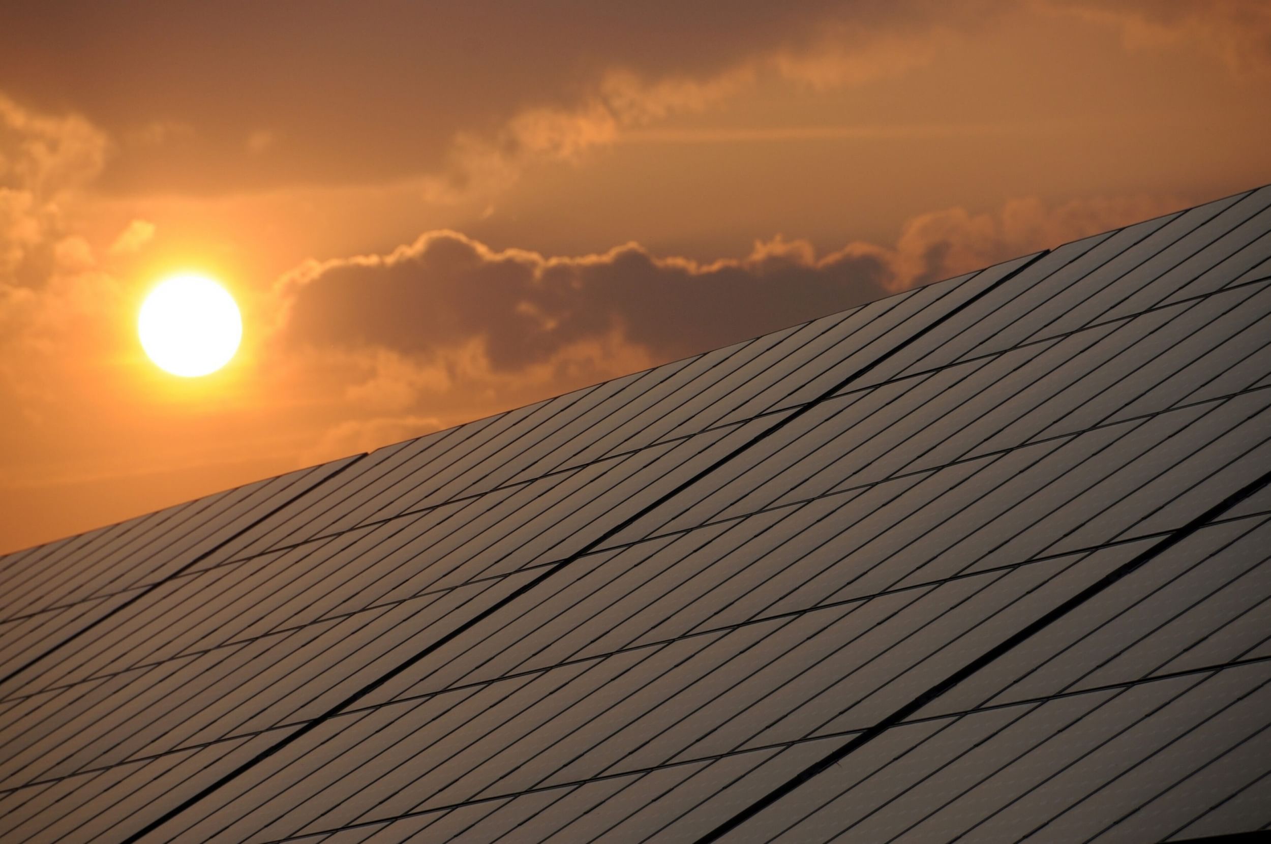 Duh, solar power doesn’t work at night — but it excels…