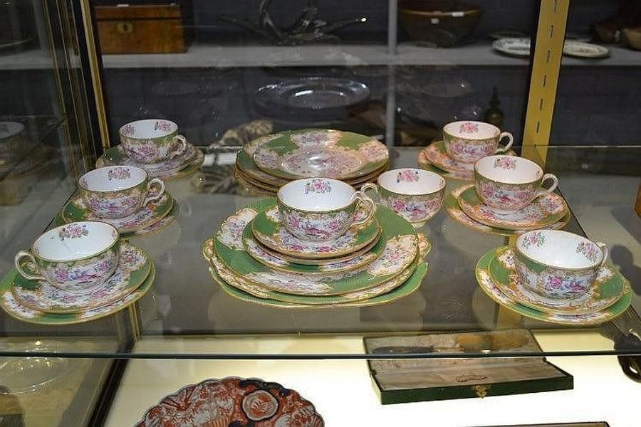 Green and Red Pheasant Tea Set (30 pieces) Minton Ceramics