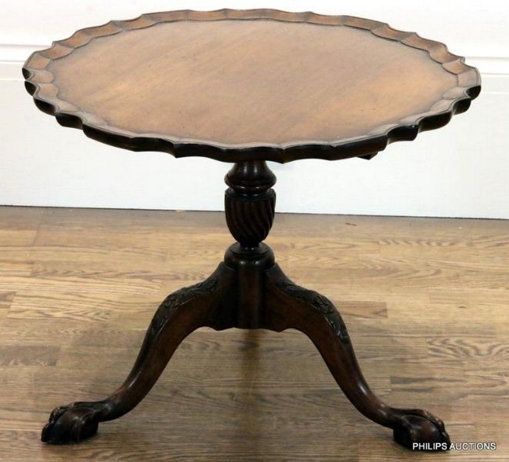 A style mahogany tilttop coffee table, 20th century