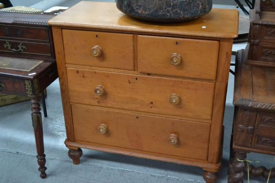 Antique Pine Chest of Drawers on Turned Legs Chests of Drawers