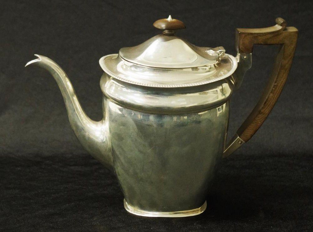 V Sterling Silver Coffee Pot Sheffield 1911 Tea & Coffee