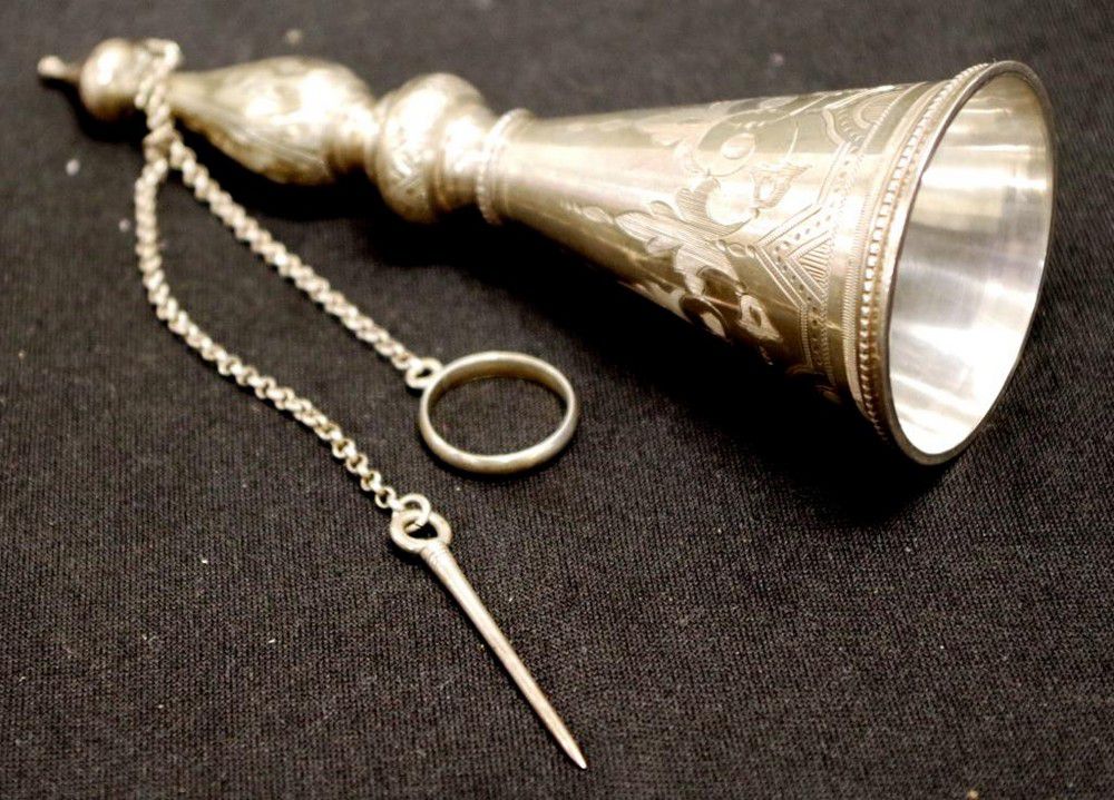 Victorian Silver Candle Snuffer with Engraved Decoration Zother Silver