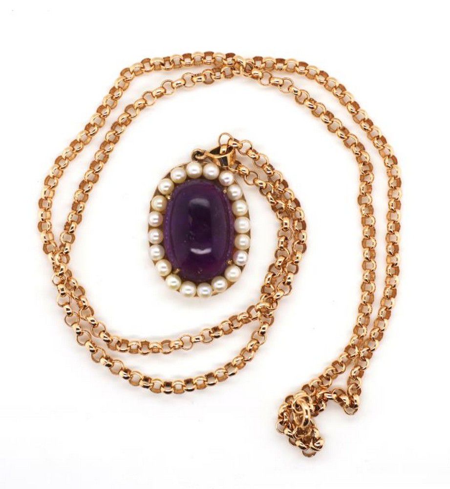 Australian 9ct rose gold pendant and chain the pendant is set