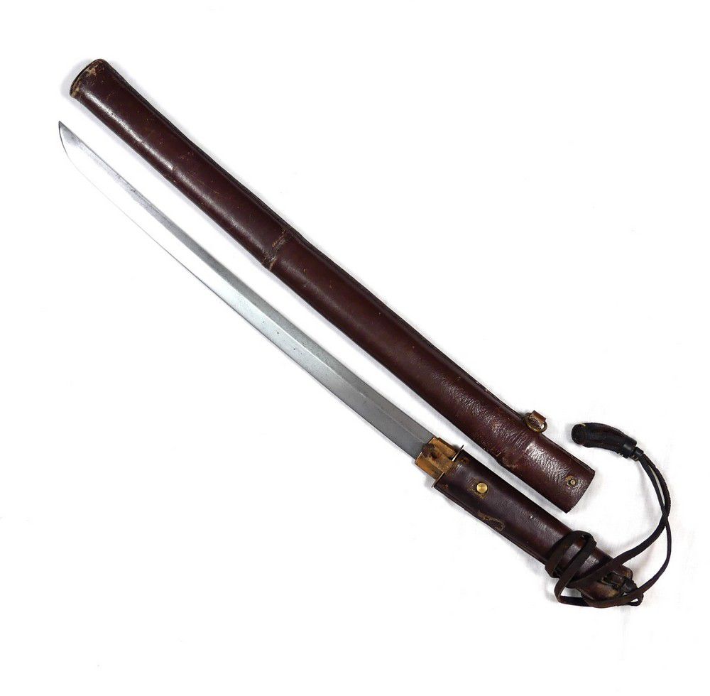 A Japanese wakizashi, the mumei (nameless sword) with c.1935… Edged Weapons Militaria & Weapons