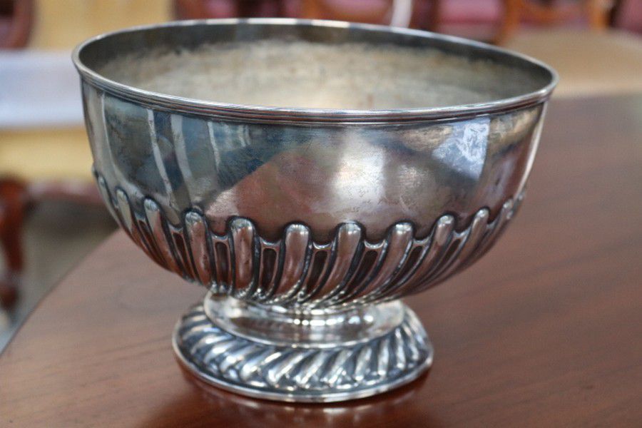 1901 London Sterling Silver Rose Bowl, 13.5cm High Bowls, Comports