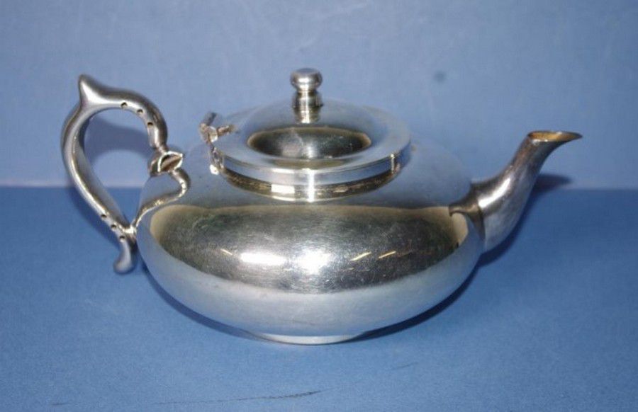 Perfect Silver Teapot with Infuser Tea & Coffee Pots Silver Plate