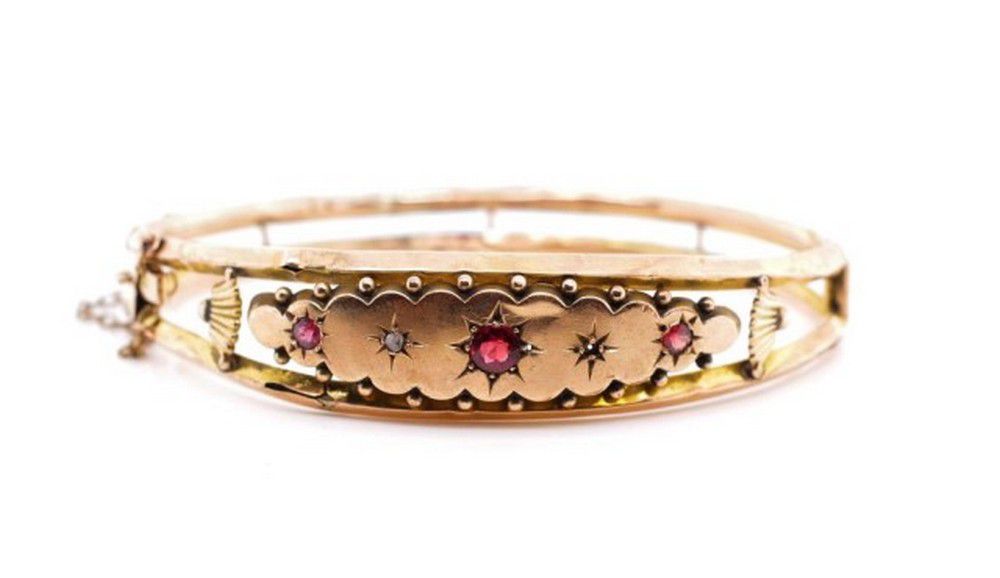 Antique Australian 9ct rose gold bangle for restoration. Set