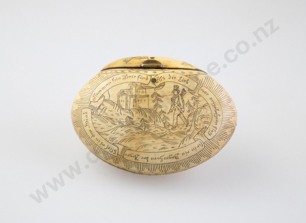 German Scrimshawed Bone Snuff Box with Gun Dog Design Snuff