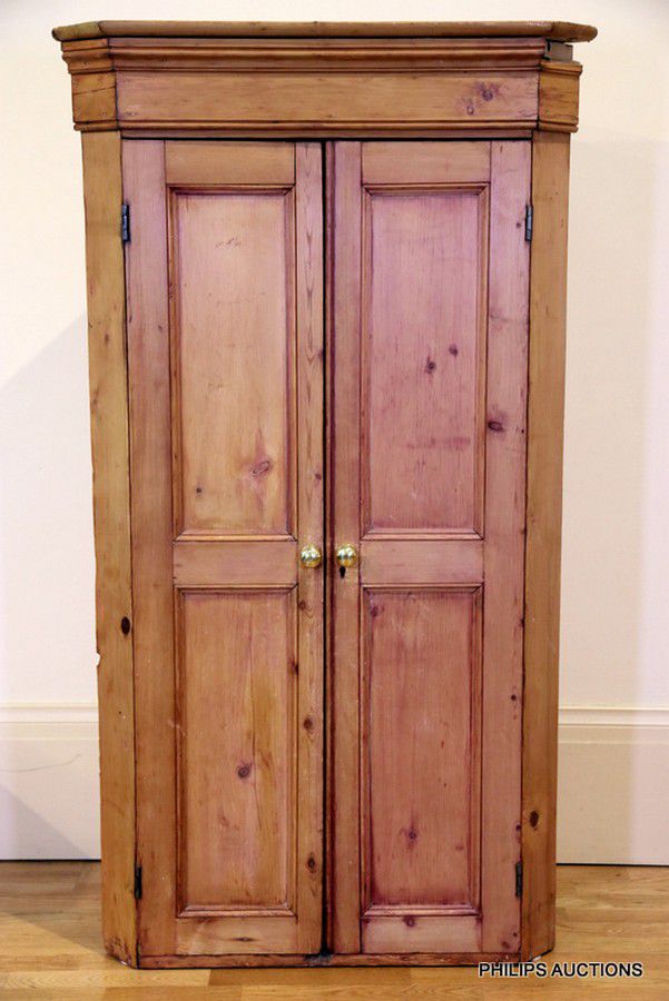 19th Century Pine Corner with Extended Cornice Corner Furniture