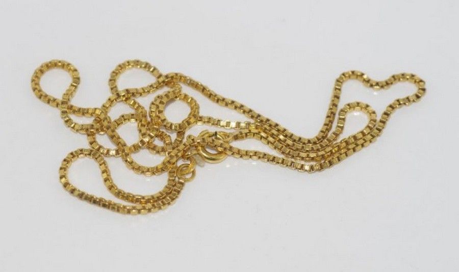 18ct yellow gold box chain, weight approx 8 grams, size… Necklace