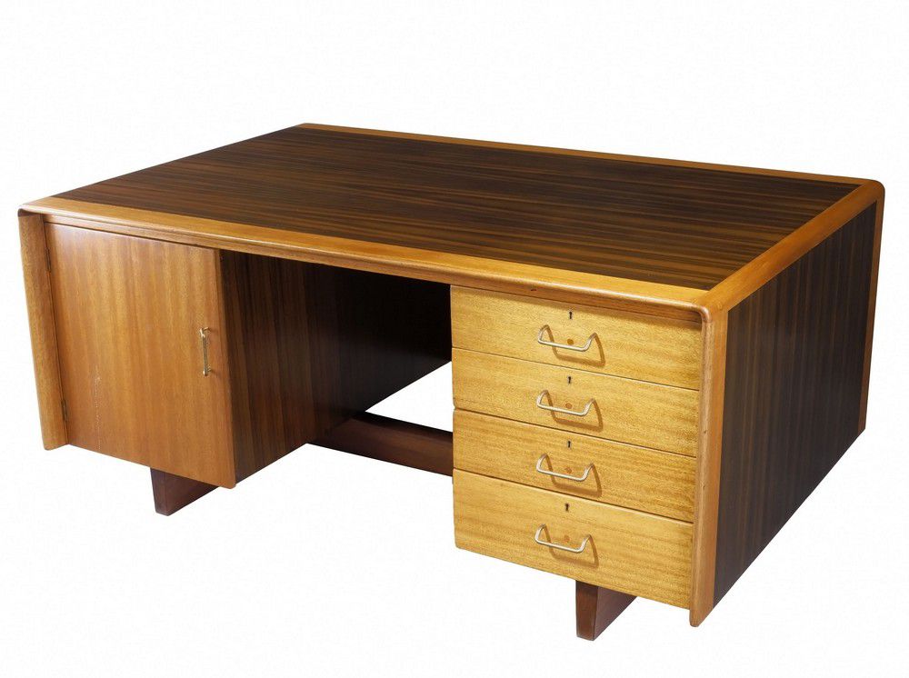 1960s Queensland Executive Desk in Black Walnut and Maple Australian