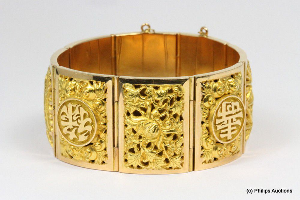 Asianinspired 18ct gold panel bracelet Bracelets/Bangles Jewellery