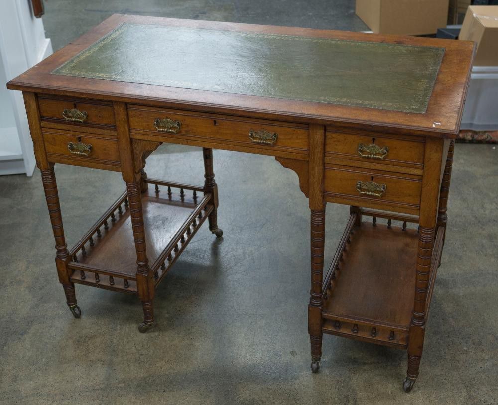 Walnut Ladies Desk with Leather Inset Top, 19th Century Desks Small