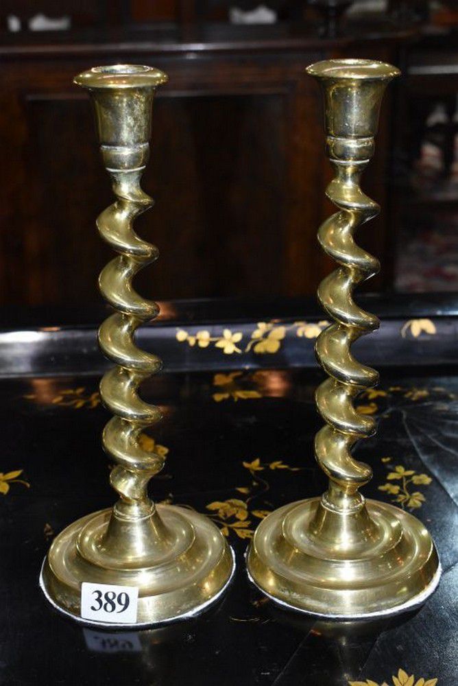 Victorian Brass Barley Twist Candlesticks Candelabra/Candlesticks