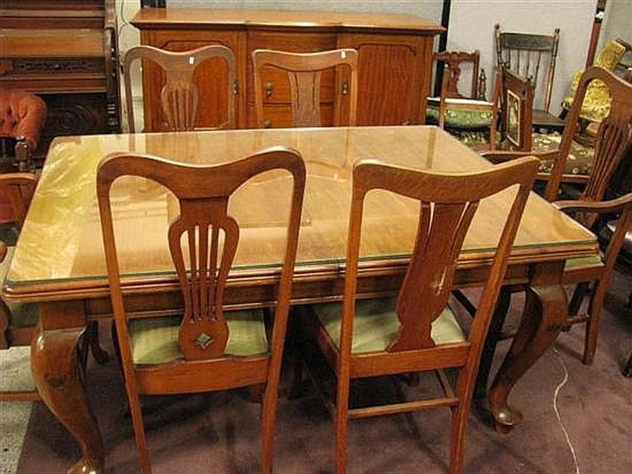 Vintage Maple Dining Set with Table, Sideboard, and Chairs Tables