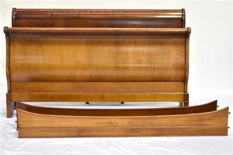 French Walnut Queen Sleigh Bed Beds & Cots Furniture