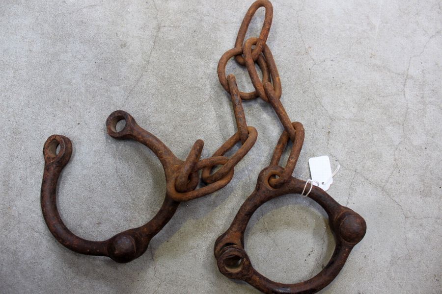 Broad Arrow Leg Irons Set Convict Relics Militaria & Weapons