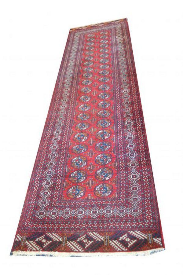 Persian wool hall runner, 290 x 93 cm Rugs & Carpets Textiles & Fabrics